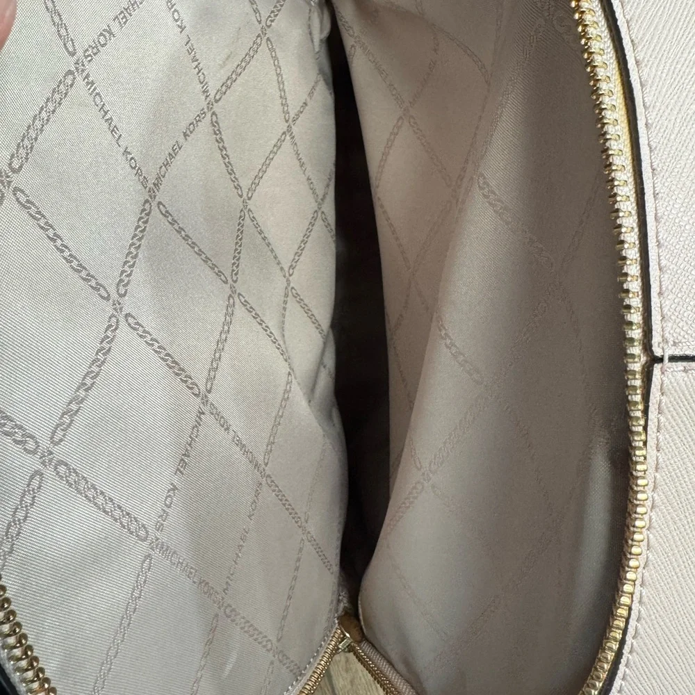 Michael Kors Rhea Zip Blush Perforated Logo Backpack - Picture 5 of 12